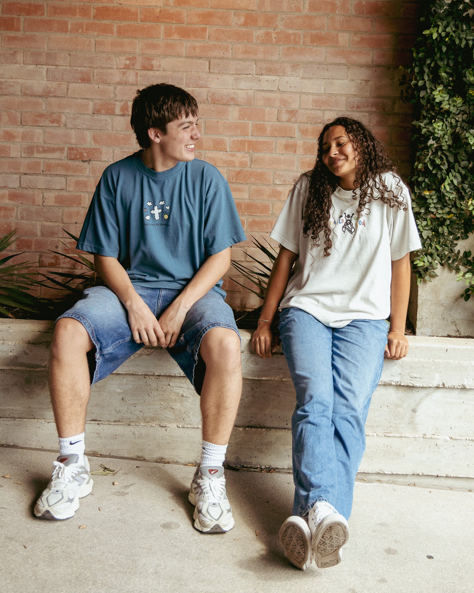 "The King Is Coming" Heavyweight Tee